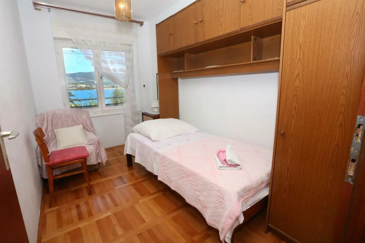 Apartments Slavica Trogir